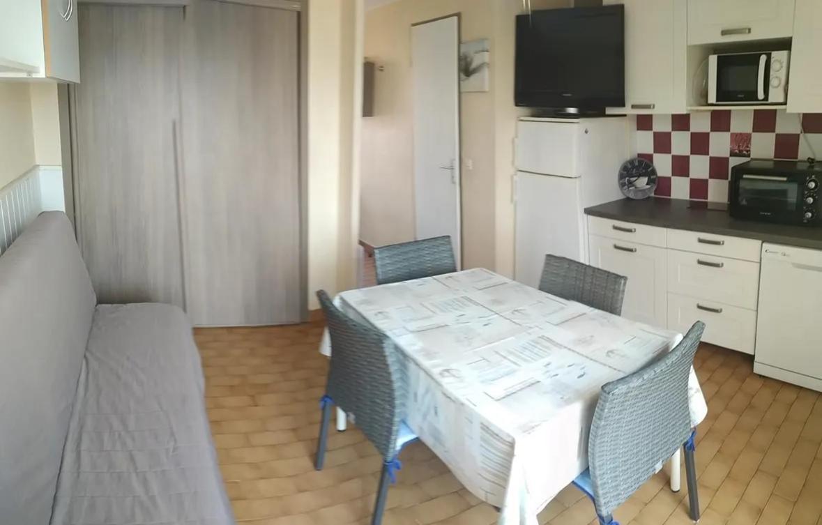 Appartement T2 Avec Piscine, Proche De La Plage Et Du Port Gruissan Exteriör bild