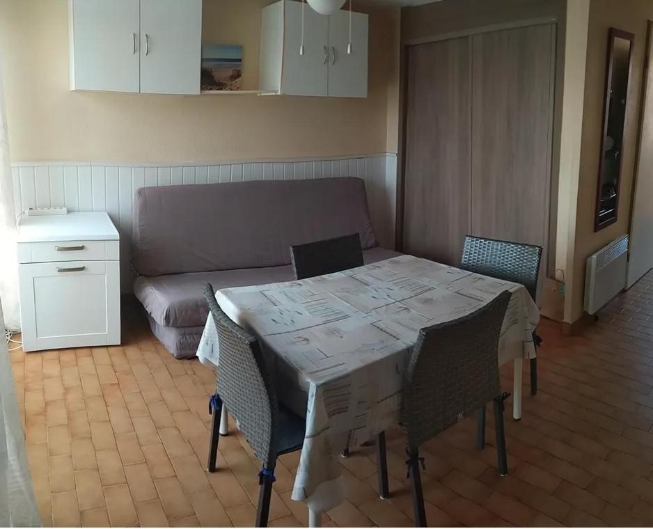 Appartement T2 Avec Piscine, Proche De La Plage Et Du Port Gruissan Exteriör bild